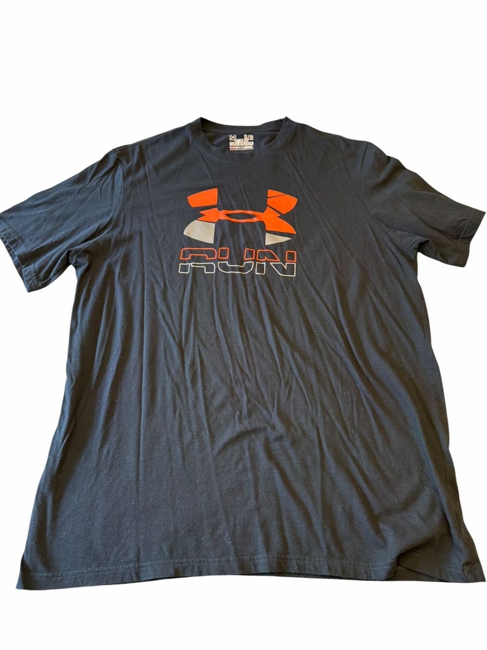 Mens Under Armour Short Sleeve T-Shirt Heatgear Size XL RUN Graphic Sporty